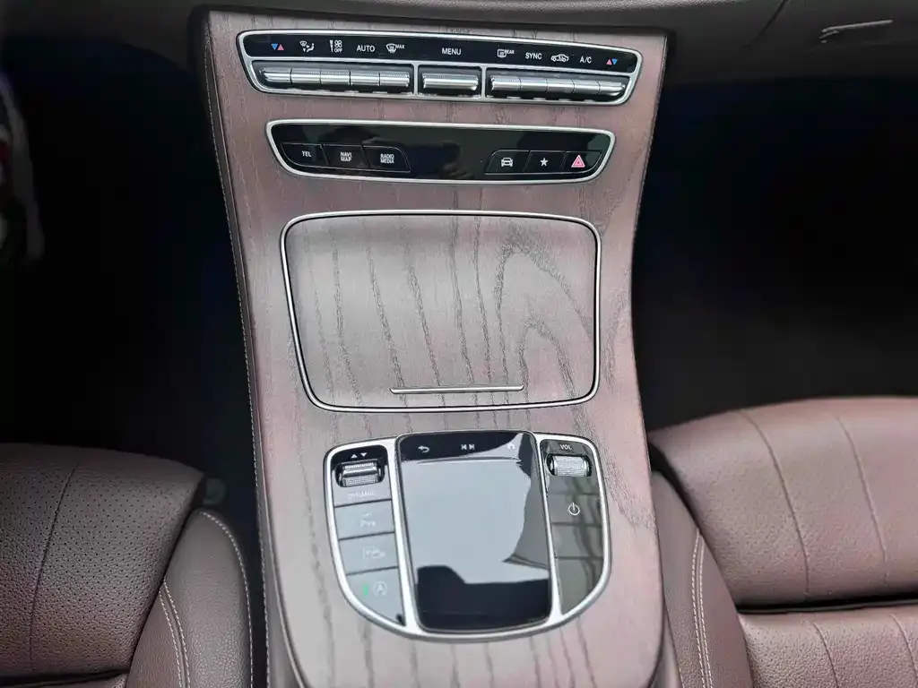 Mercedes-Benz E-Class 2022 из CN, фото 9