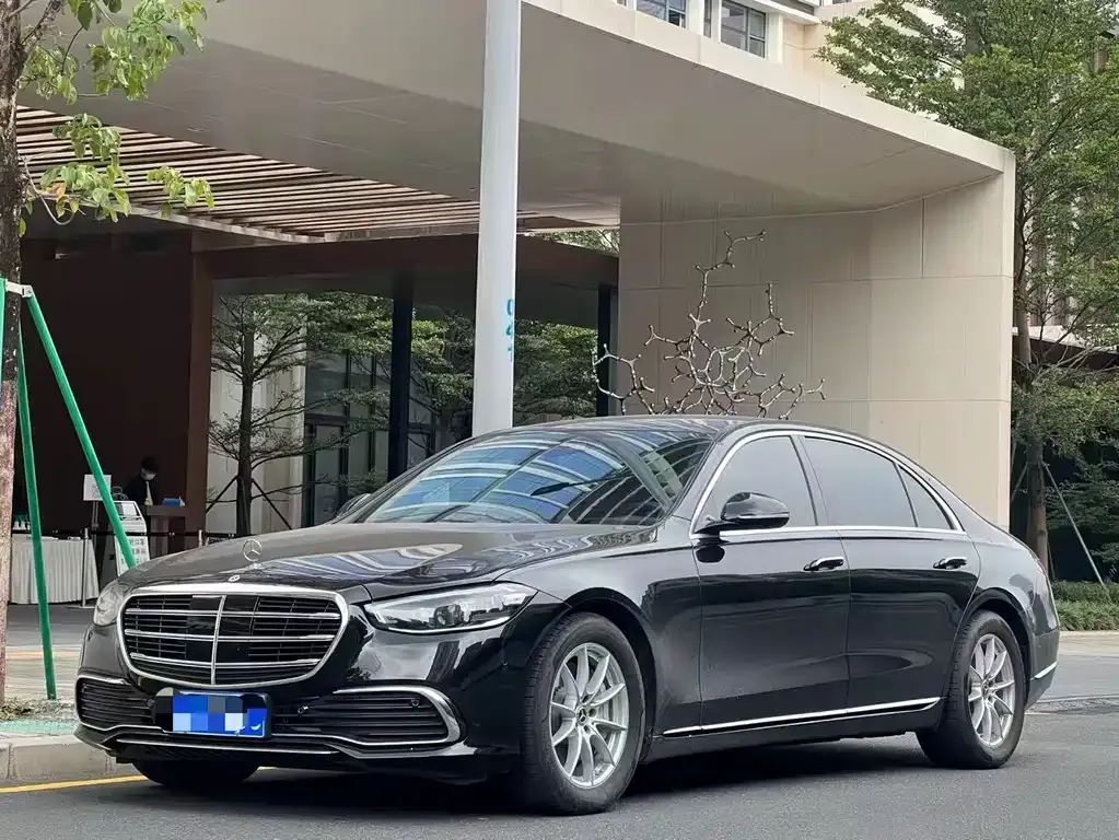 Mercedes-Benz S-Class — фото 1