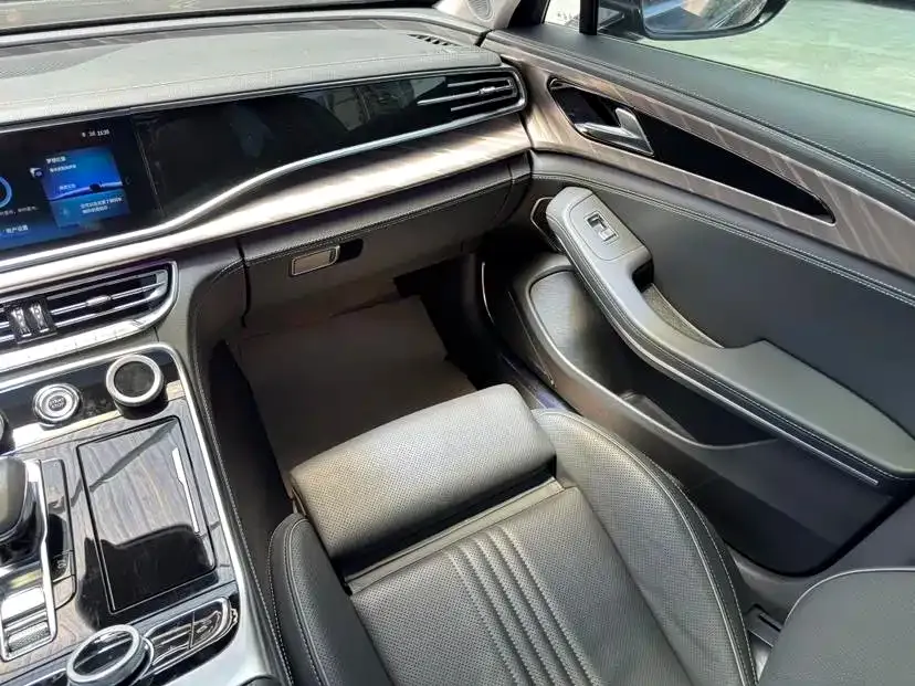 Hongqi H9 2022 из CN, фото 10