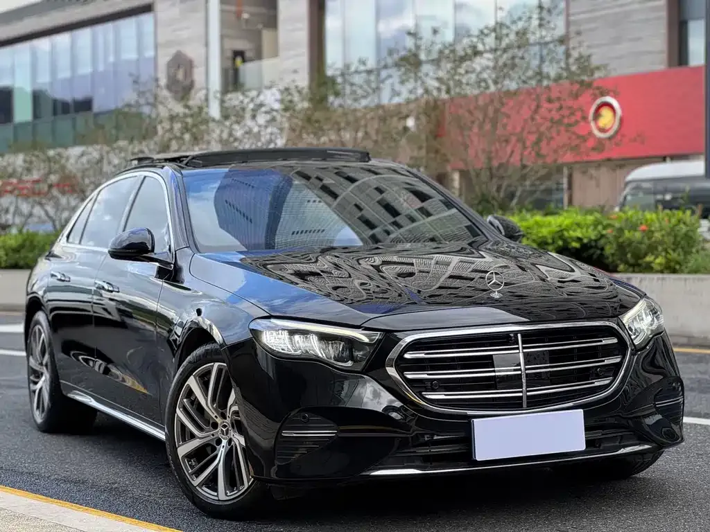Mercedes-Benz E-Class 2024 из CN, фото 2