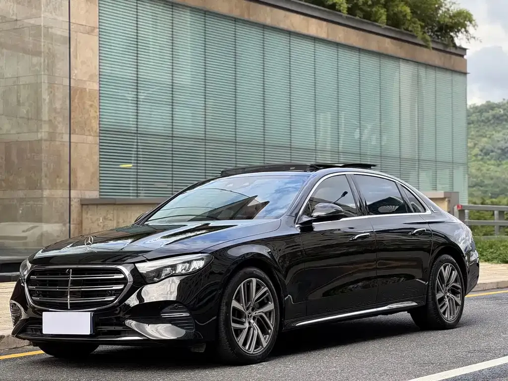 Mercedes-Benz E-Class 2024 из CN, фото 4