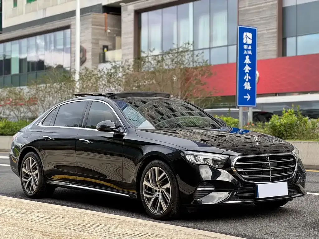 Mercedes-Benz E-Class 2024 из CN, фото 5