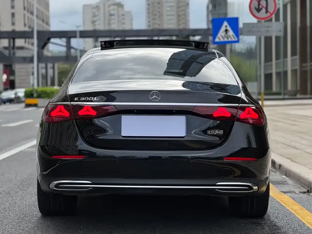 Mercedes-Benz E-Class 2024 из CN, фото 8