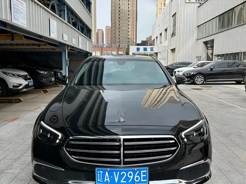 Mercedes-Benz E-Class 2022 из CN, фото 2
