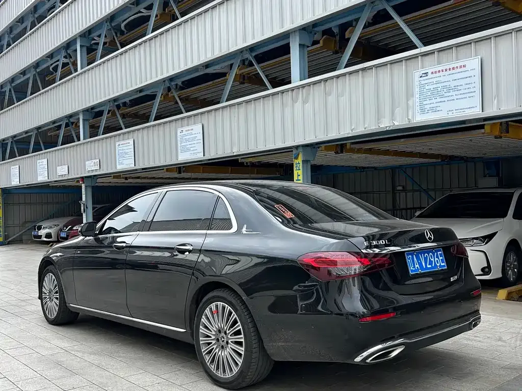 Mercedes-Benz E-Class 2022 из CN, фото 7