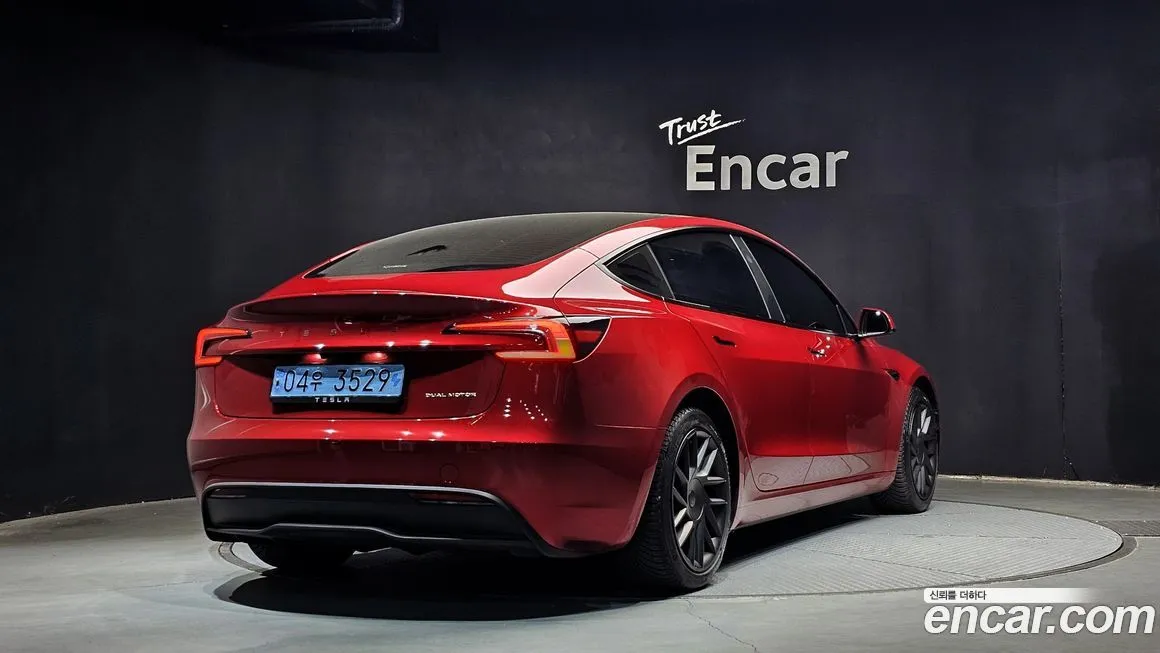 Tesla Model 3 2024 из KR, фото 2
