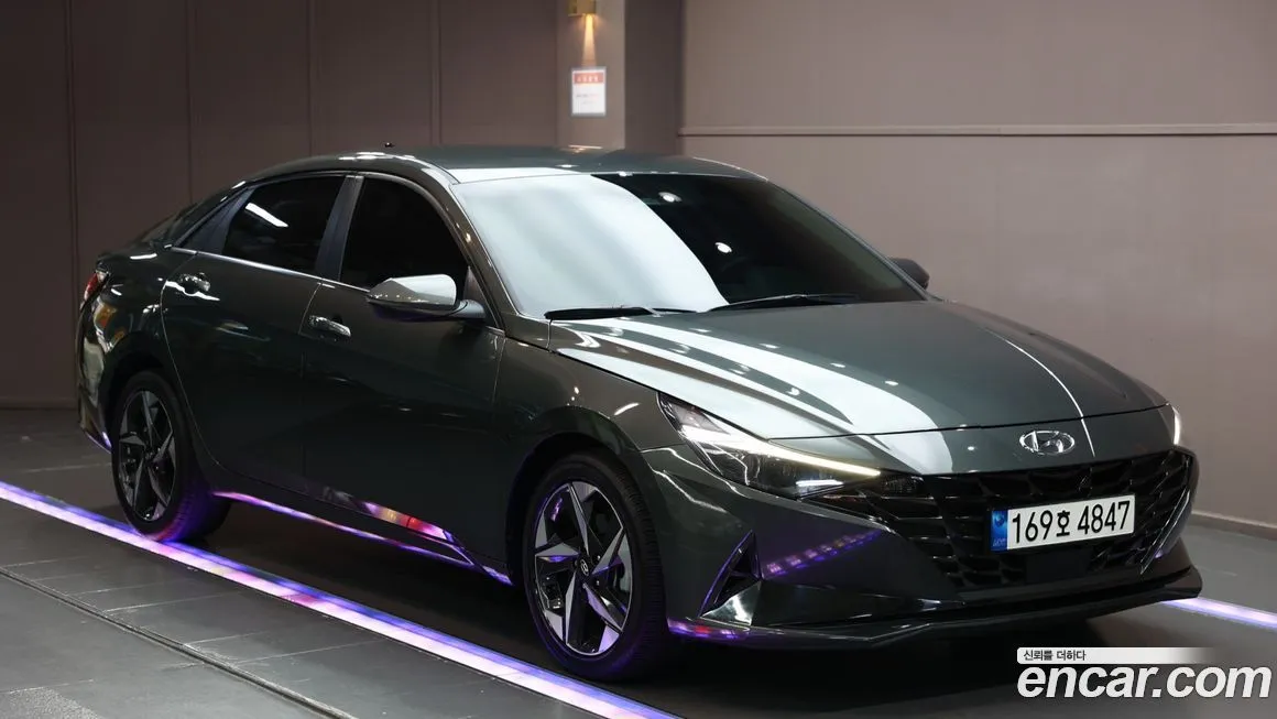 Hyundai AVANTE — фото 1
