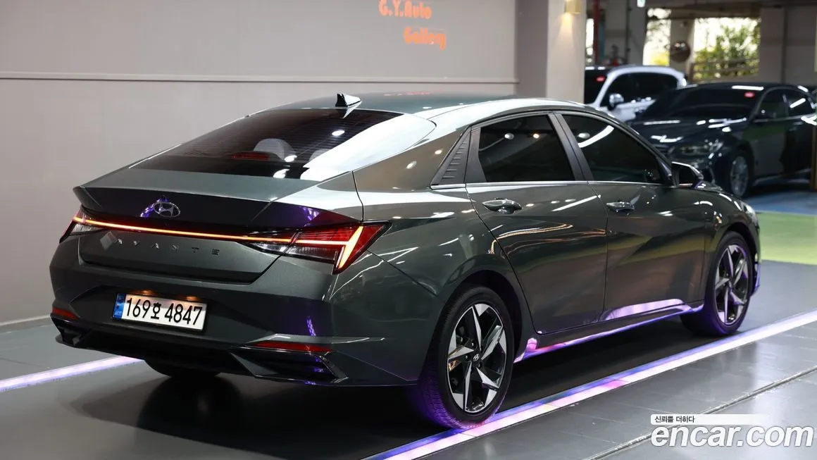 Hyundai AVANTE — фото 2