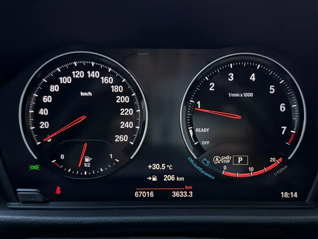 BMW 1 Series 2021 из CN, фото 9