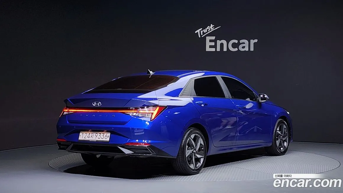 Hyundai AVANTE — фото 2