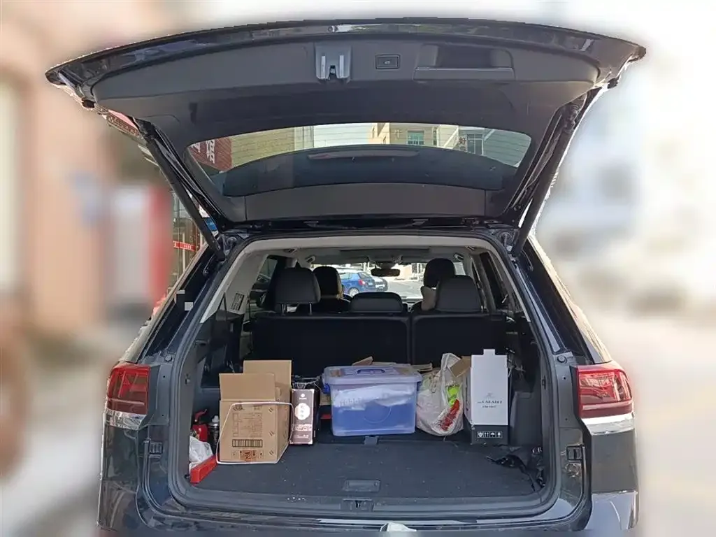 Volkswagen Teramont 2023 из CN, фото 9