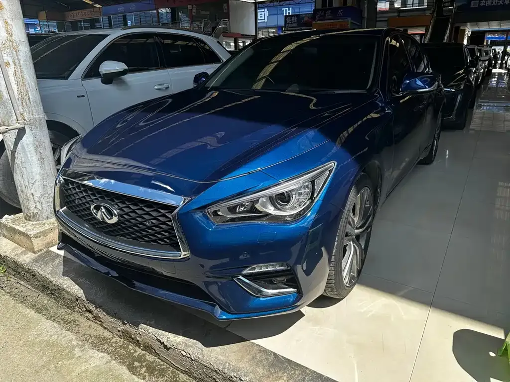Infiniti Q50L 2023 из CN, фото 1