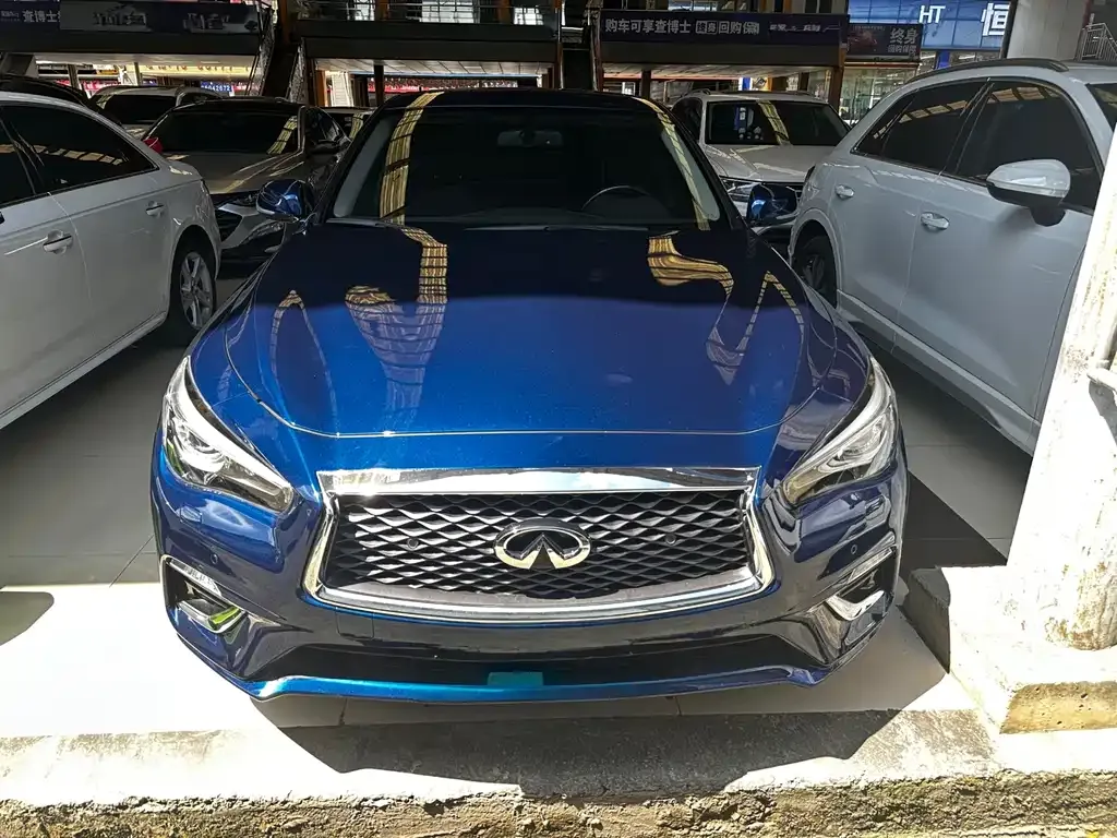 Infiniti Q50L 2023 из CN, фото 2