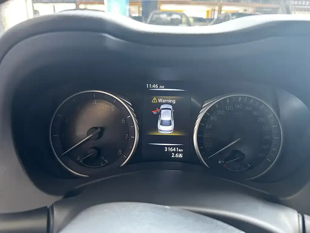 Infiniti Q50L 2023 из CN, фото 5