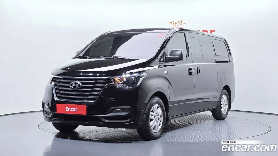 Hyundai Starex