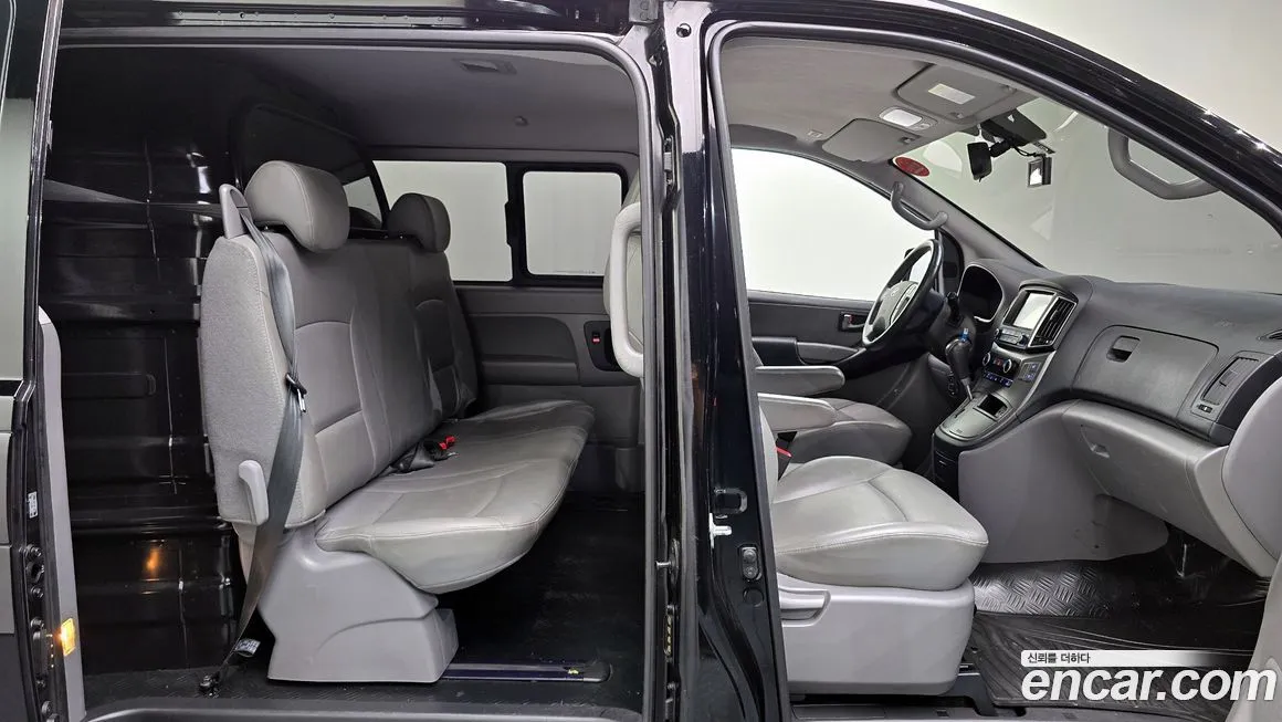 Hyundai Starex 2021 из KR, фото 10