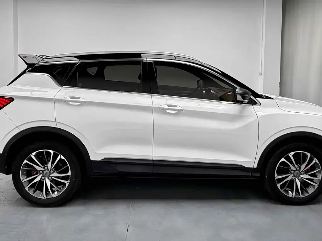Geely Binyue 2021 из CN, фото 4