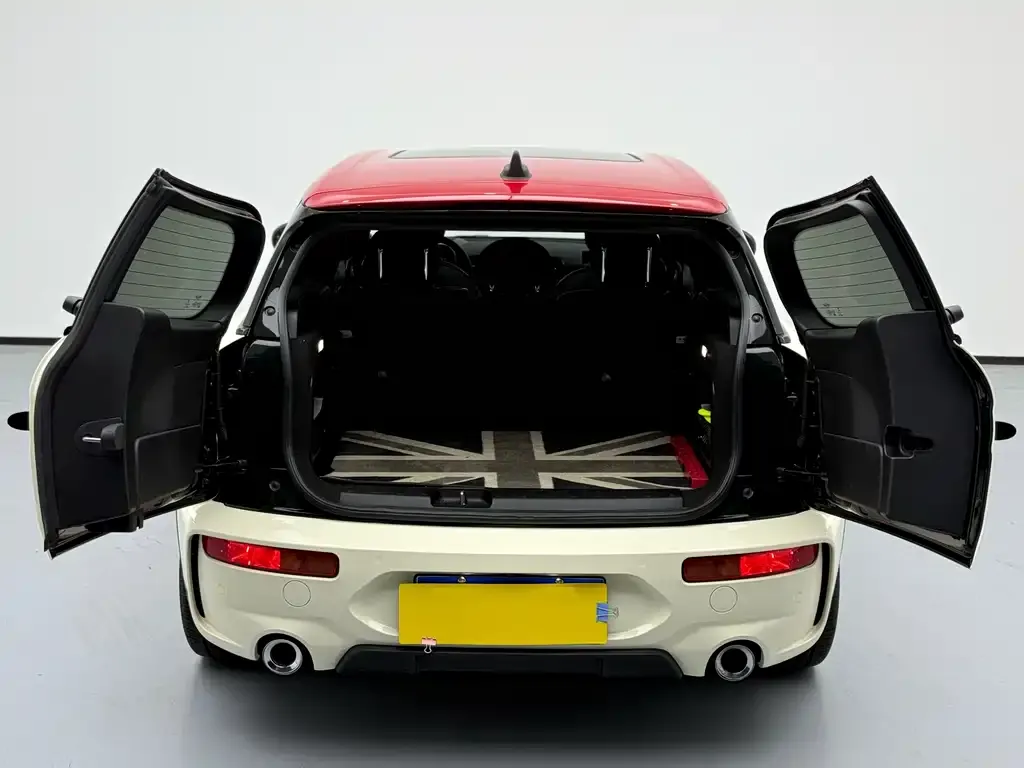 MINI Clubman JCW — фото 9