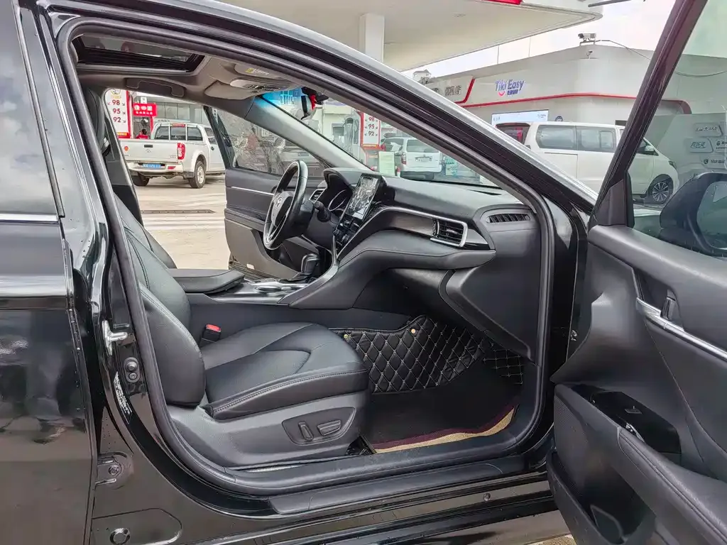 Toyota Camry 2022 из CN, фото 10