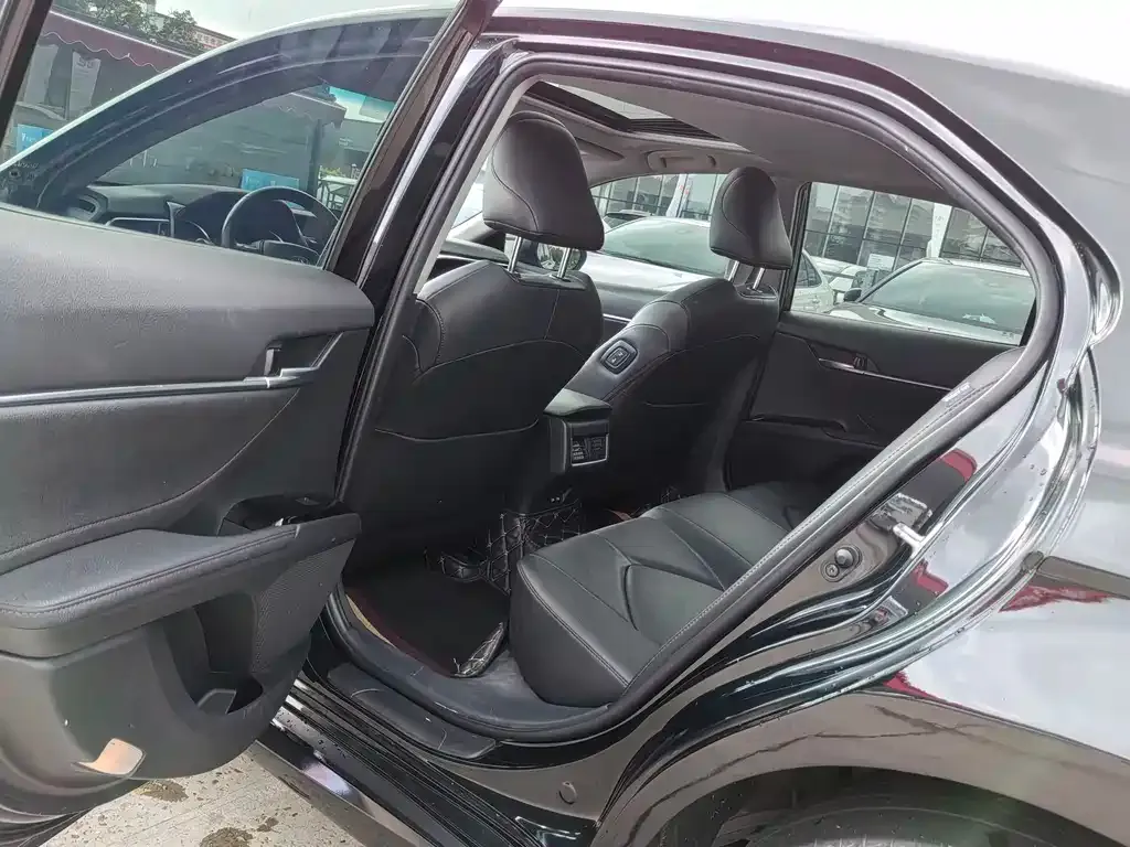 Toyota Camry 2022 из CN, фото 9