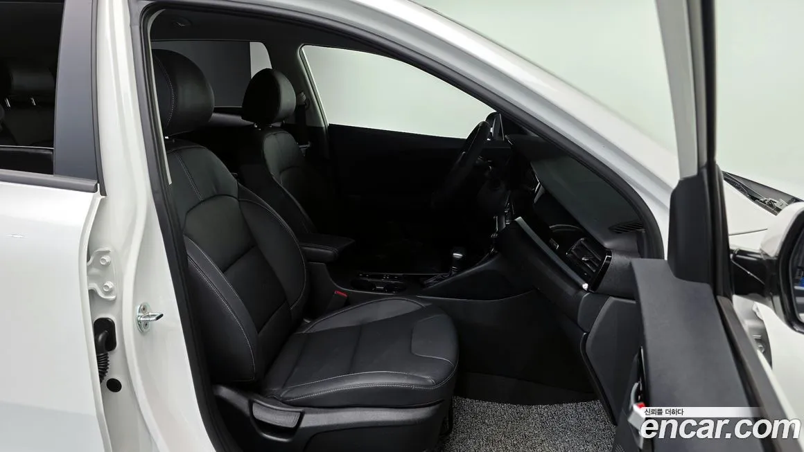 Kia Niro — фото 10