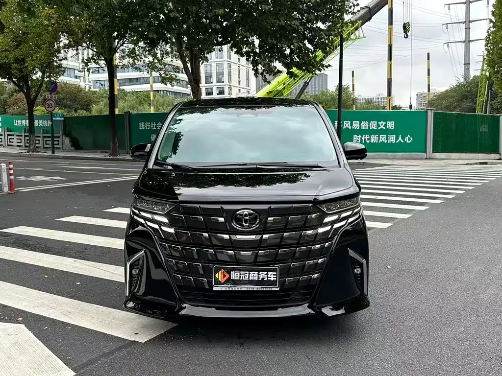 Toyota Alphard 2024 из CN, фото 2