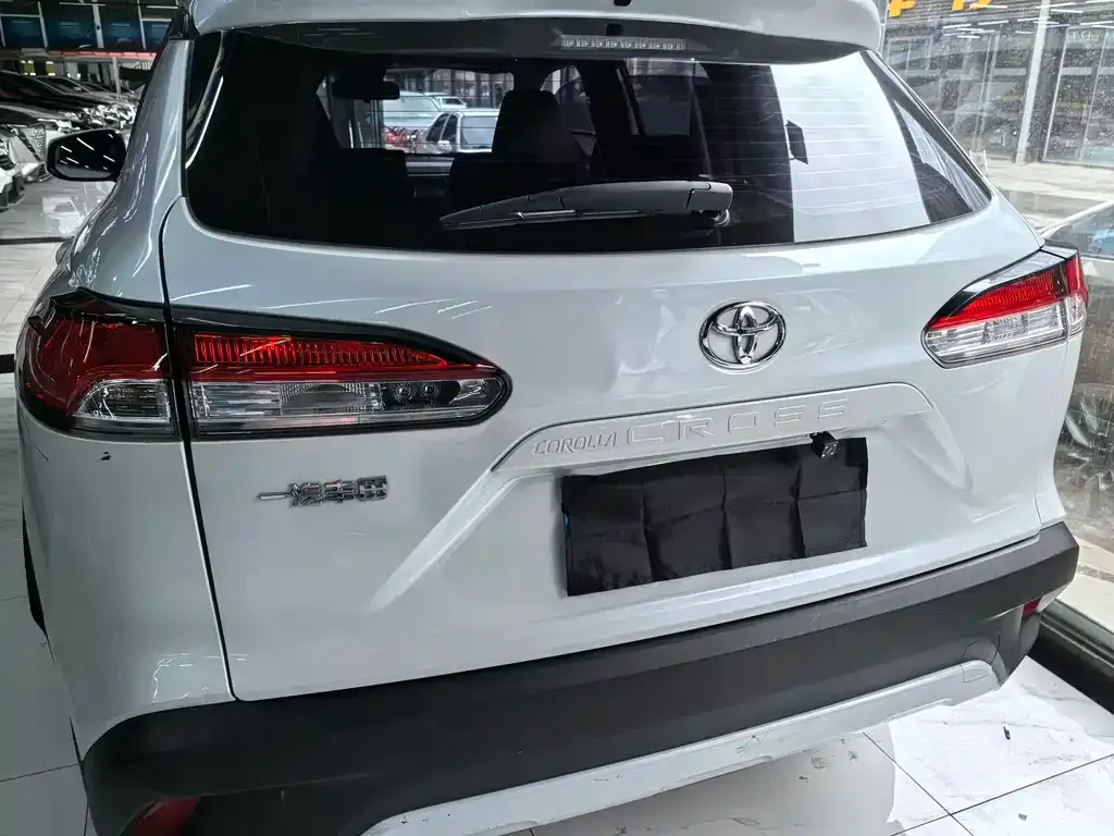 Toyota Corolla Cross 2023 из CN, фото 4