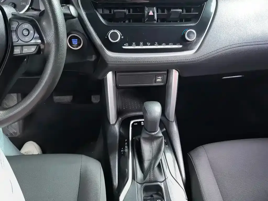 Toyota Corolla Cross 2023 из CN, фото 8