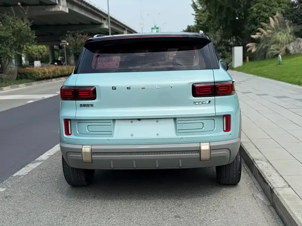 Geely Icon — фото 10