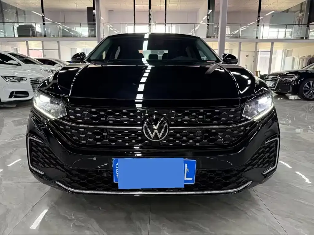 Volkswagen Passat — фото 2