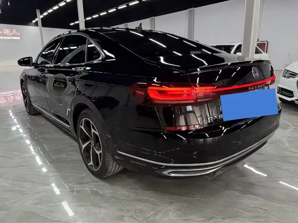 Volkswagen Passat — фото 5