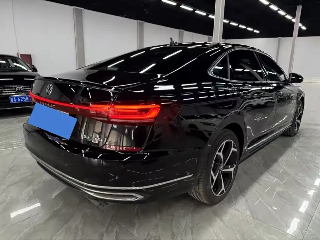 Volkswagen Passat — фото 6