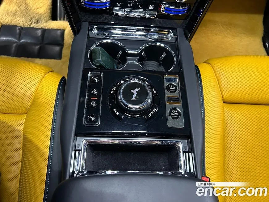 Rolls-Royce Cullinan 2023 из KR, фото 10