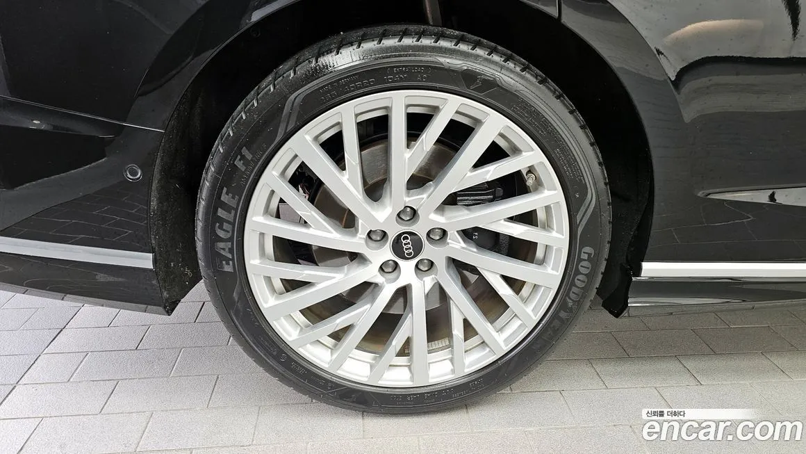 Audi A8 2021 из KR, фото 5