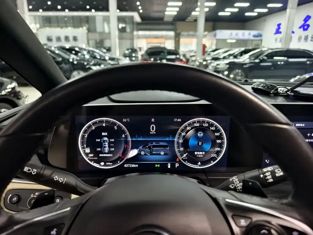 Buick GL8 2023 из CN, фото 4