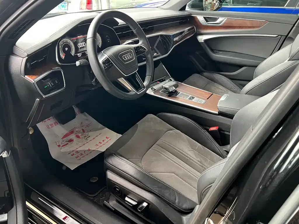 Audi A6L 2023 из CN, фото 8
