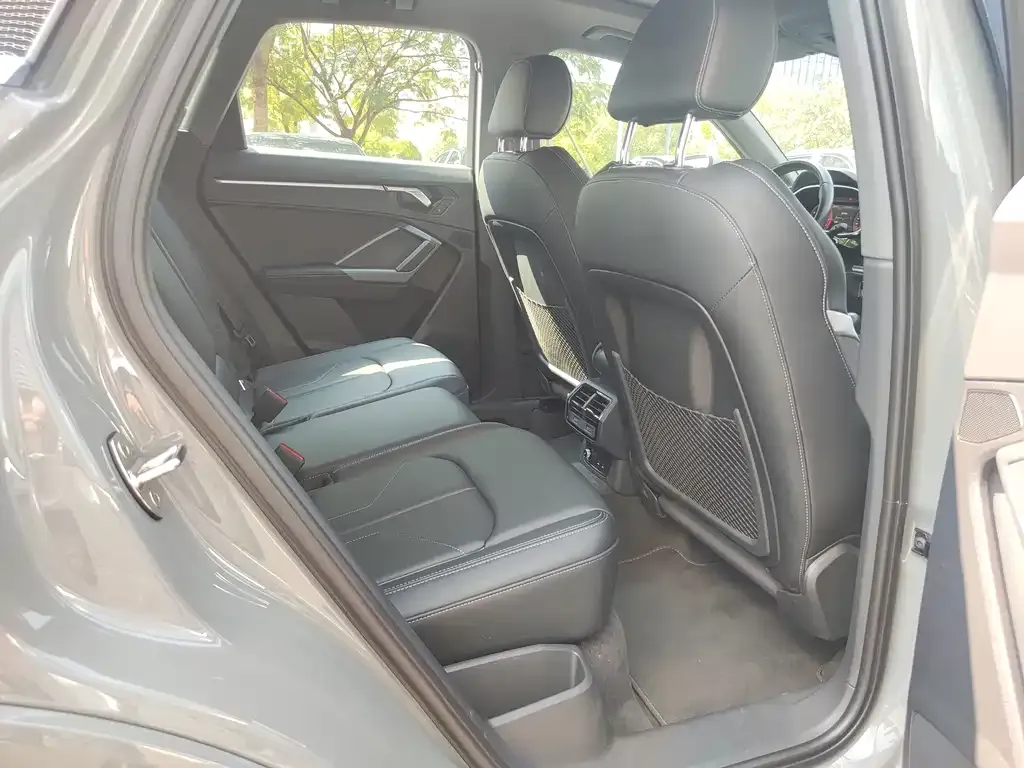 Audi Q3 2024 из CN, фото 7