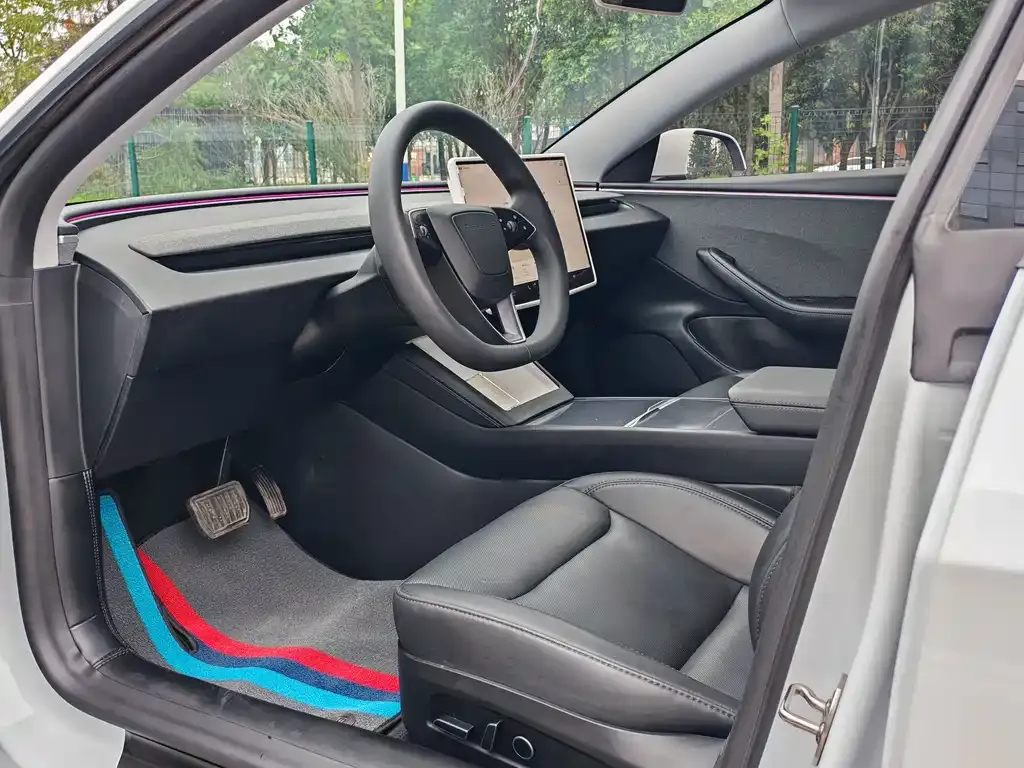 Tesla Model 3 2024 из CN, фото 7