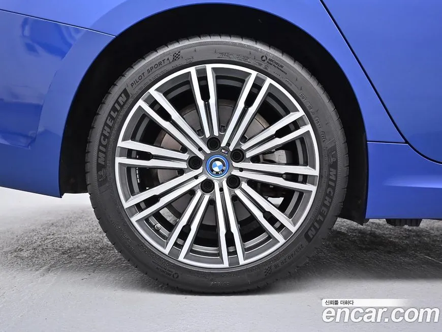BMW 3-Series 2022 из KR, фото 5