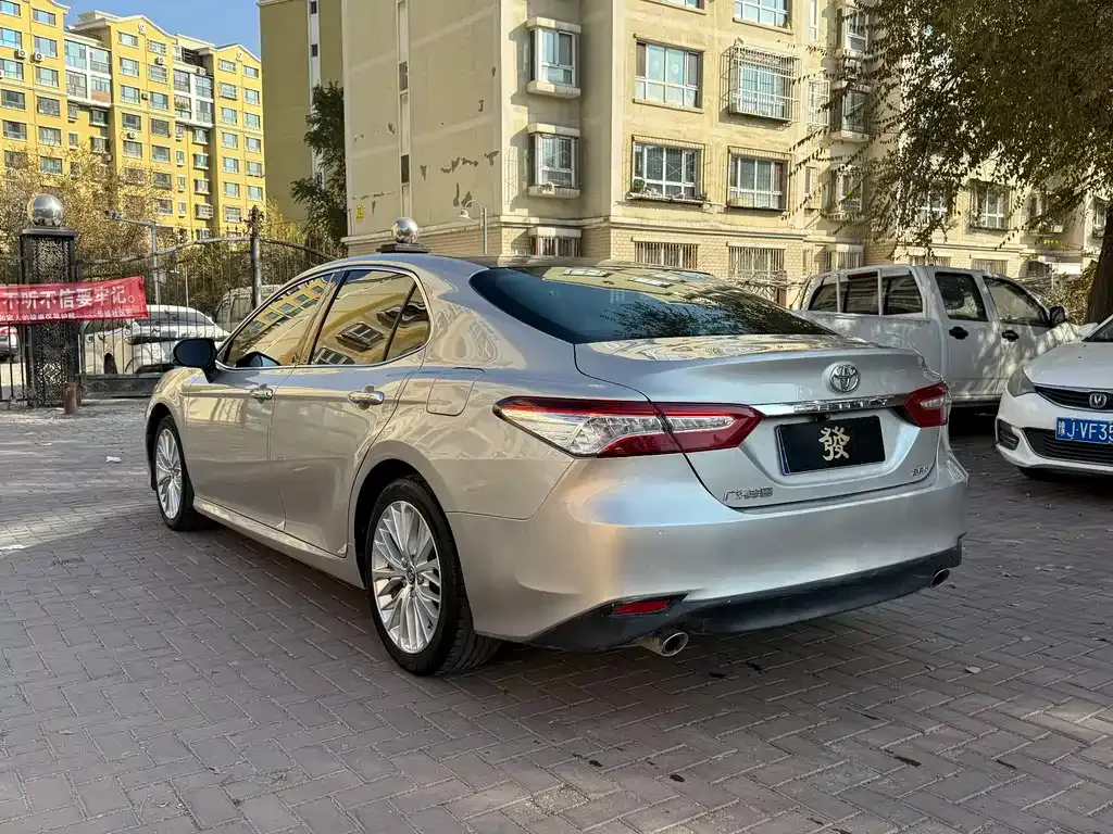 Toyota Camry 2021 из CN, фото 5
