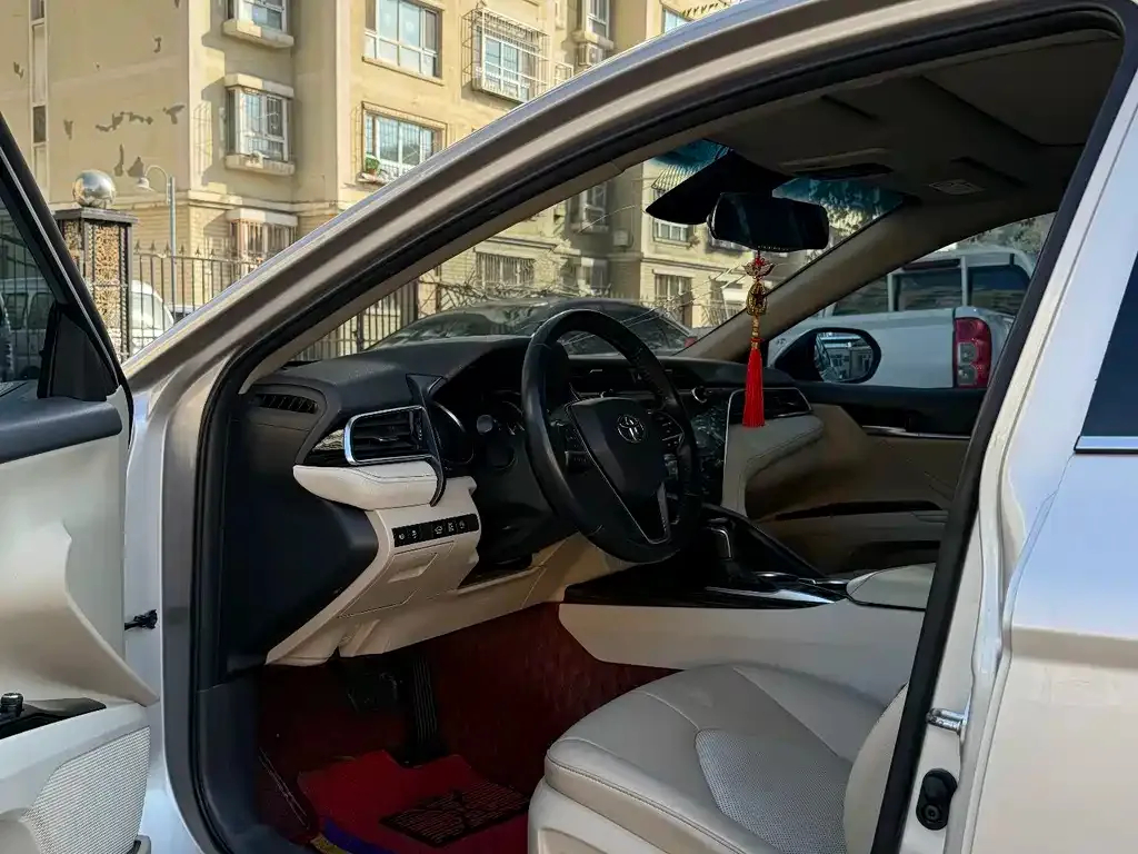 Toyota Camry 2021 из CN, фото 7