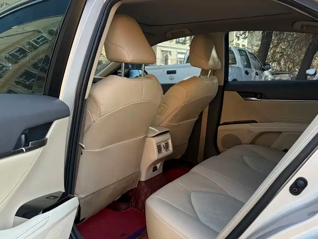 Toyota Camry 2021 из CN, фото 8