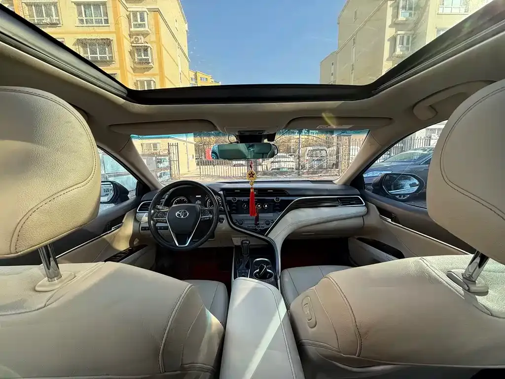 Toyota Camry 2021 из CN, фото 9