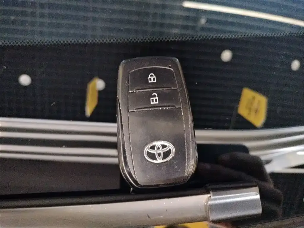 Toyota bZ3 2024 из CN, фото 9