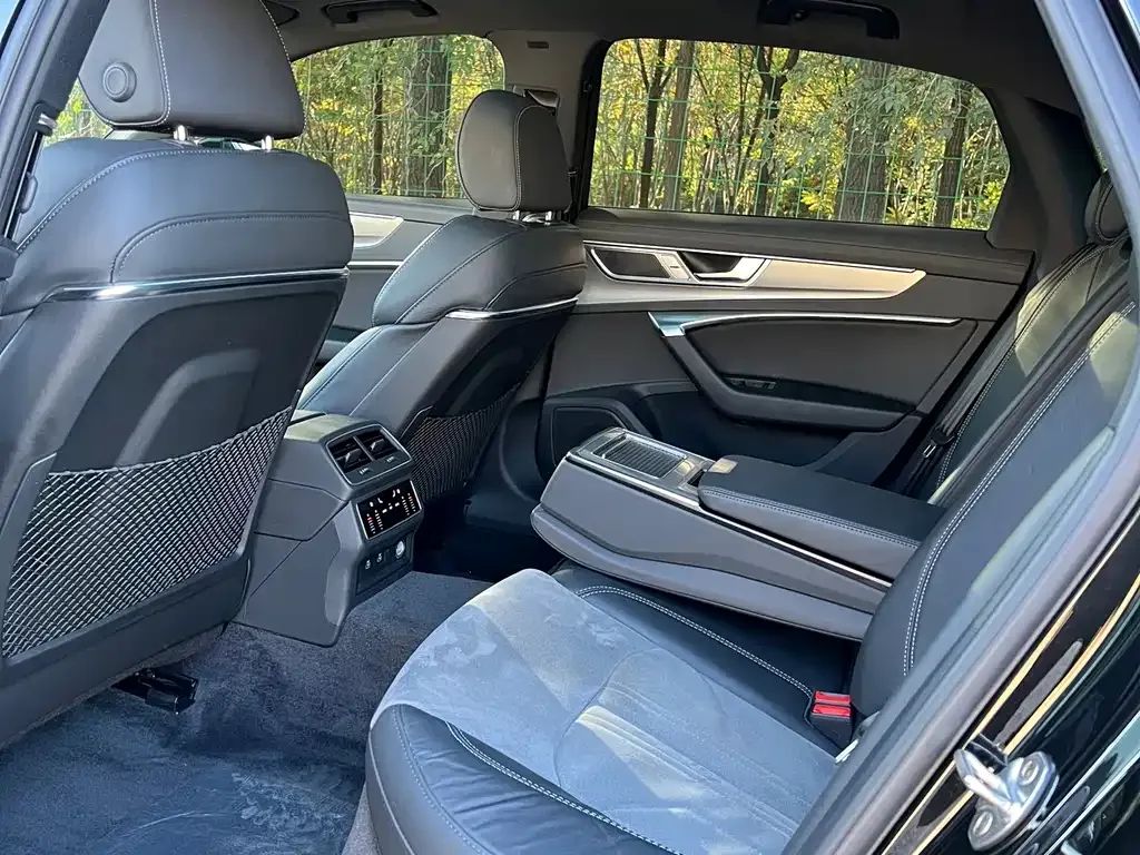 Audi A6L New Energy 2023 из CN, фото 8
