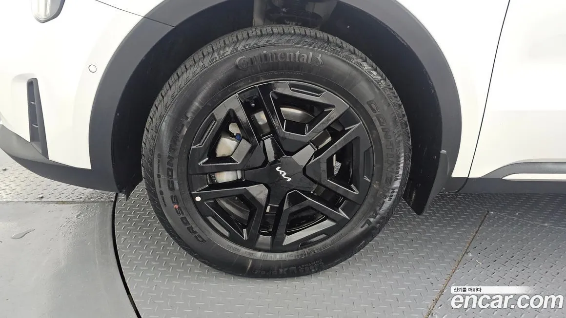 Kia Sorento — фото 5