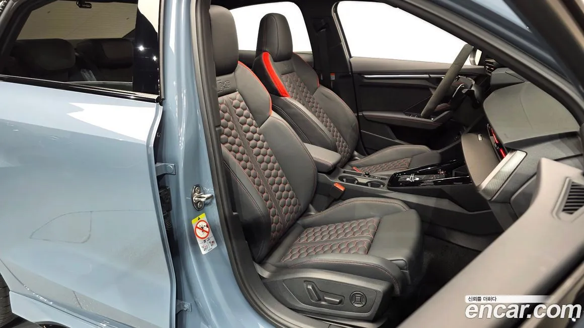 Audi RS3 2024 из KR, фото 10