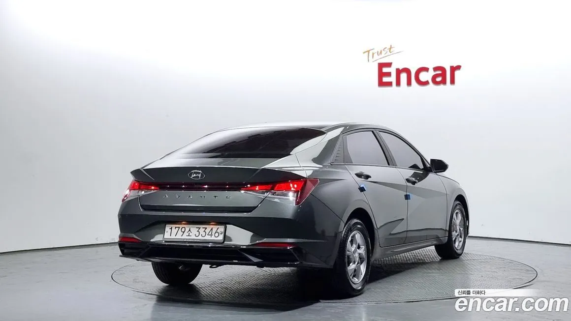 Hyundai AVANTE — фото 2