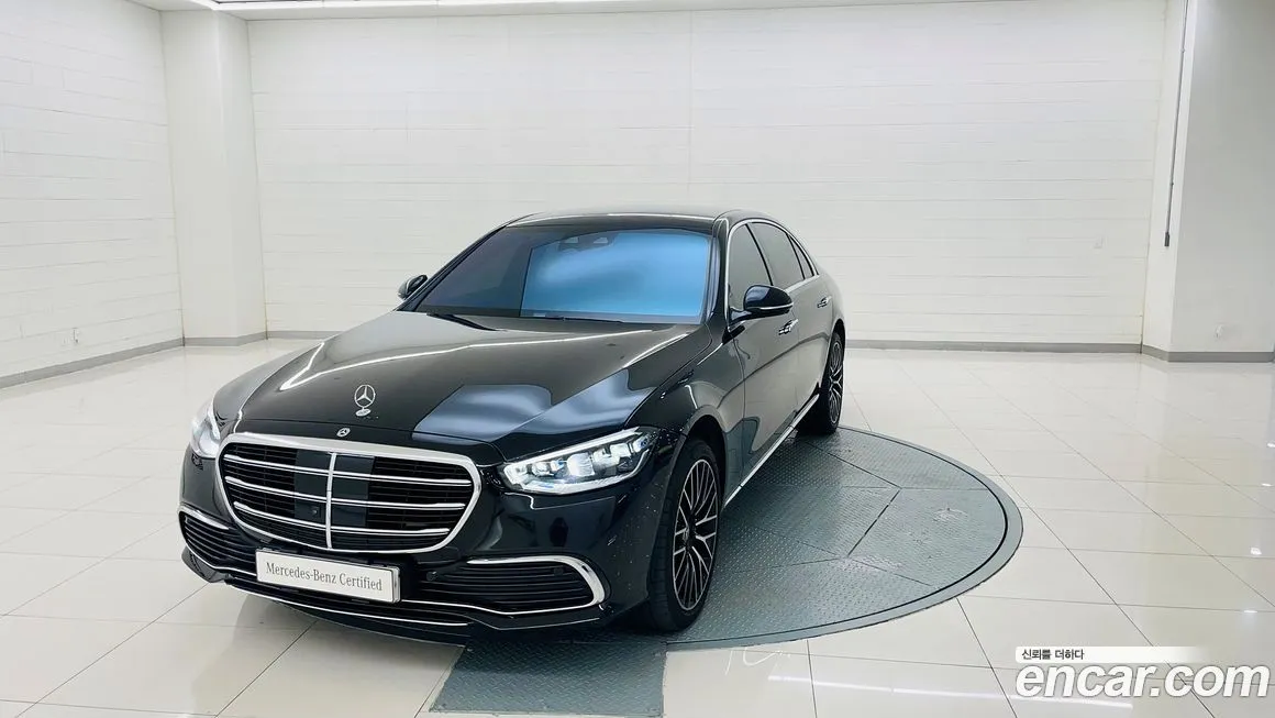 Mercedes-Benz S-Class — фото 1