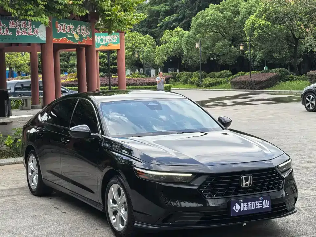 Honda Accord 2023 из CN, фото 5